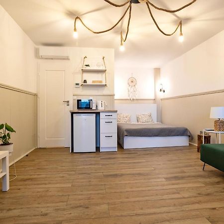 Apartamenty Nad Jeziorem Bialym Августув Экстерьер фото