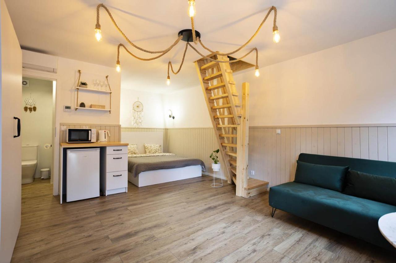 Apartamenty Nad Jeziorem Bialym Августув Экстерьер фото